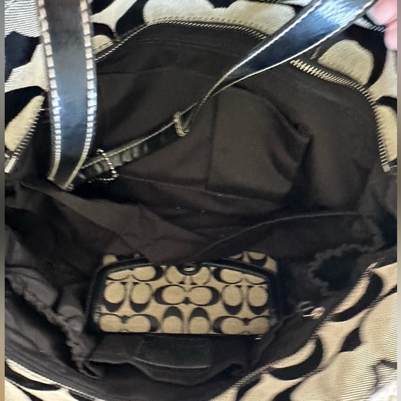 Coach XL Diaper Bag & Matching Wallet - Picture 2 of 5